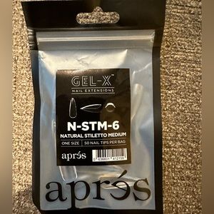 NATURAL STILETTO MEDIUM REFILL (50 tips per bag) N-STM-6